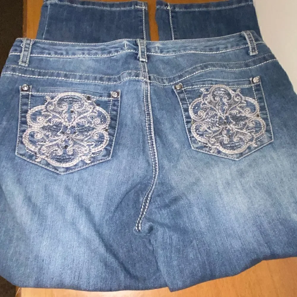 American vintage embroidered pocket jeans